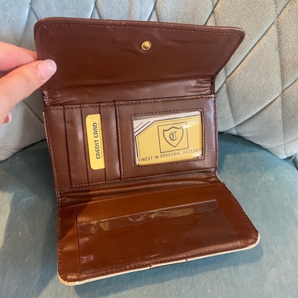 Genuine Leather trim wallet - Picture 3 of 10